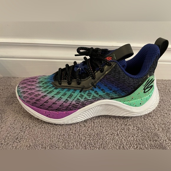 Under Armour Steph Curry girls basketball shoes - Picture 4 of 5